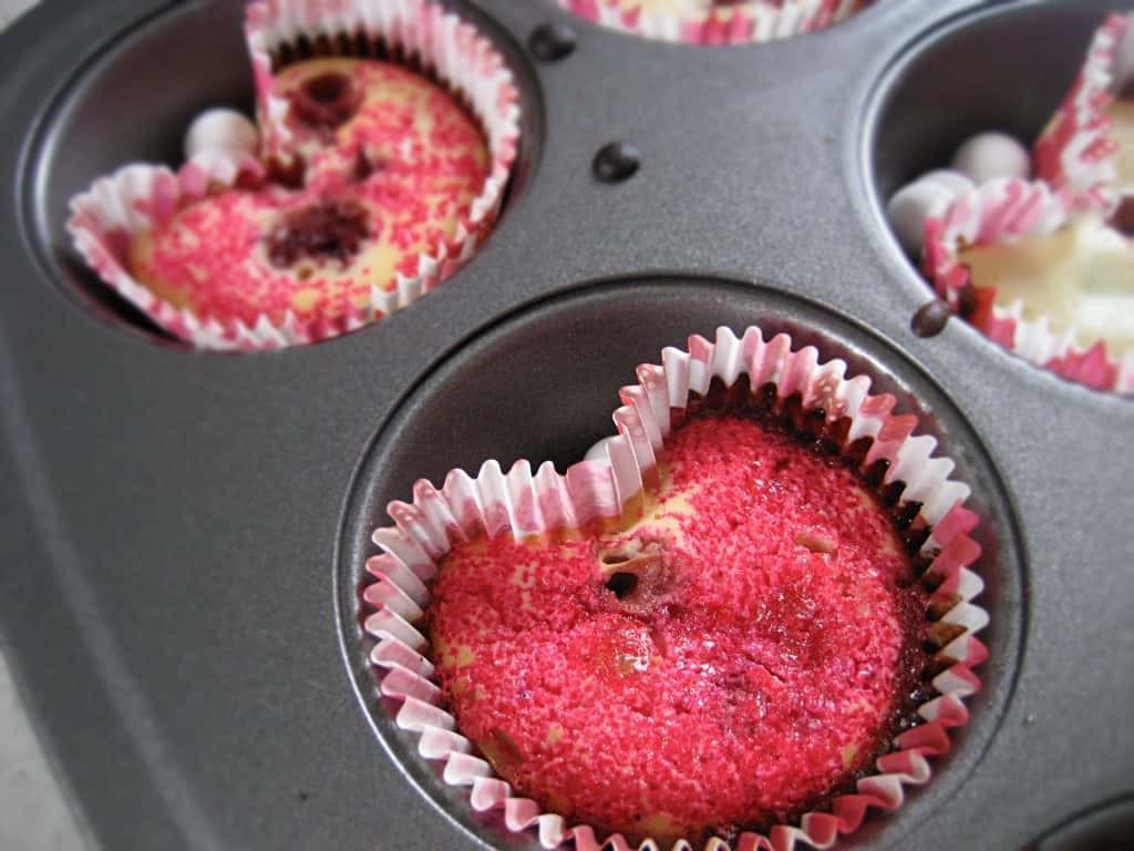 Use red colored sugar crystals to make our Valentines red!