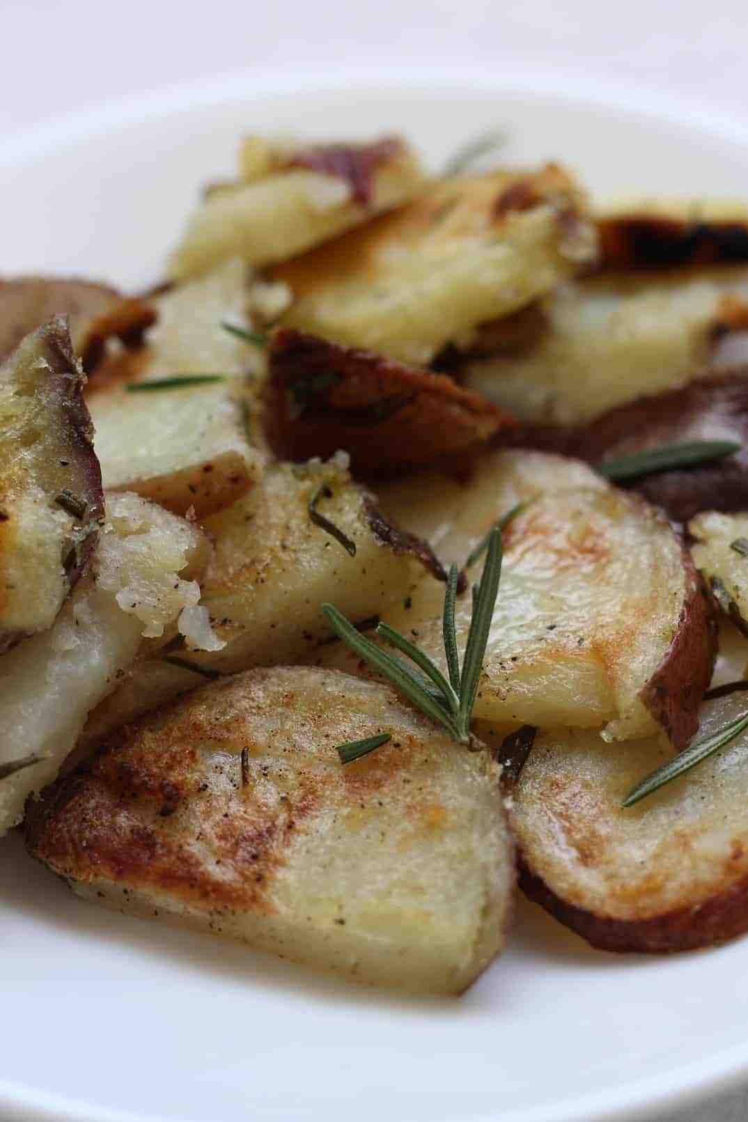 Mediterranean Roasted Potato Recipe – fusion craftiness