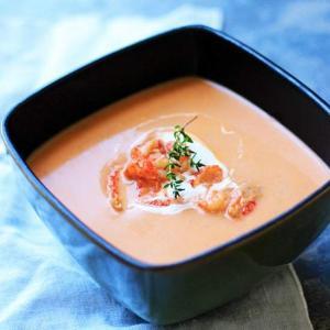 Amazingly easy Lobster Bisque Recipe, perfect for the everyday home cook and new cooks too!