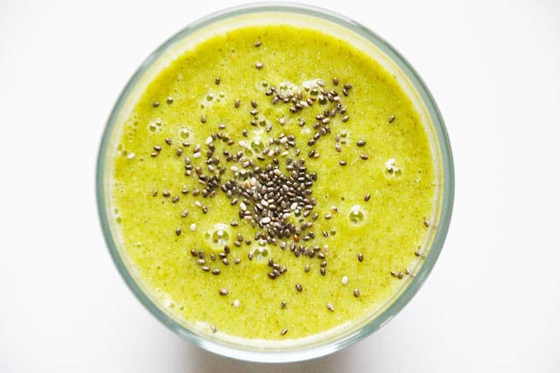 Green Detox Smoothie, an amazing citrusy, light smoothie with a spicy twist from Root and Revel.