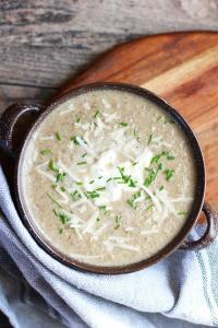 French Mushroom Soup, a creamy and earthy soup perfectly seasoned with shallots, sherry, garlic and parmesan. A quick and easy soup for everyday, try it! | FusionCraftiness.com
