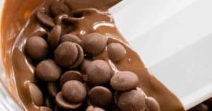 How To Melt Chocolate Social.jpg